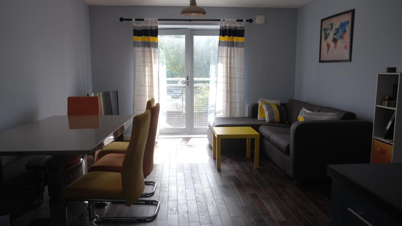 Spacious 1-Bed Flat In North Kensington London Exterior foto